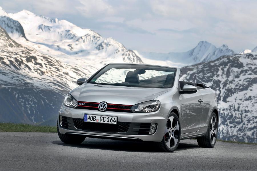  Volkswagen Golf GTi Cabrio 2012 года  (фото 18 из 61)